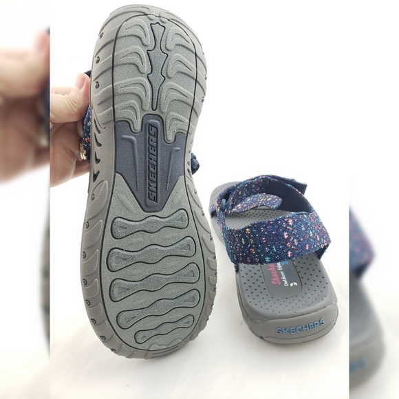 Sketchers  Navy Kicker Sandals 9 W/Box - Picture 4 of 11